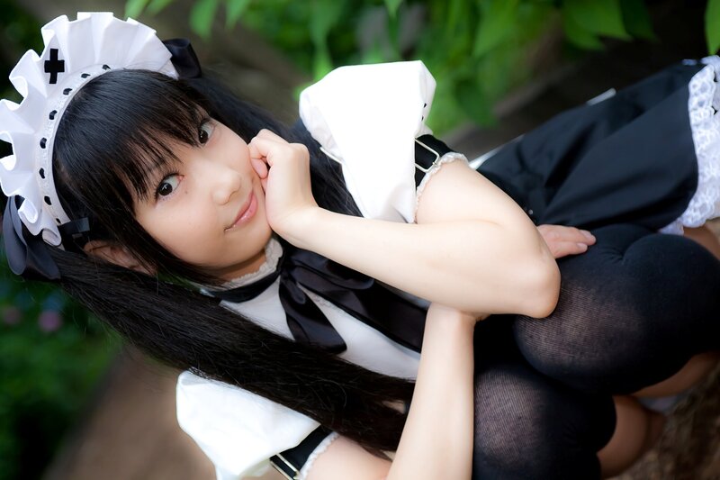 woman in maid costume