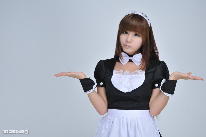 woman in maid costume