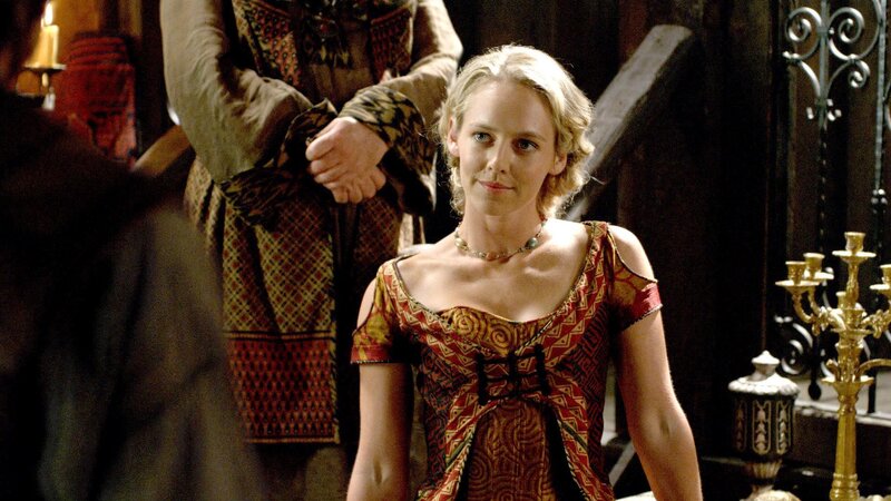 woman in medieval dress