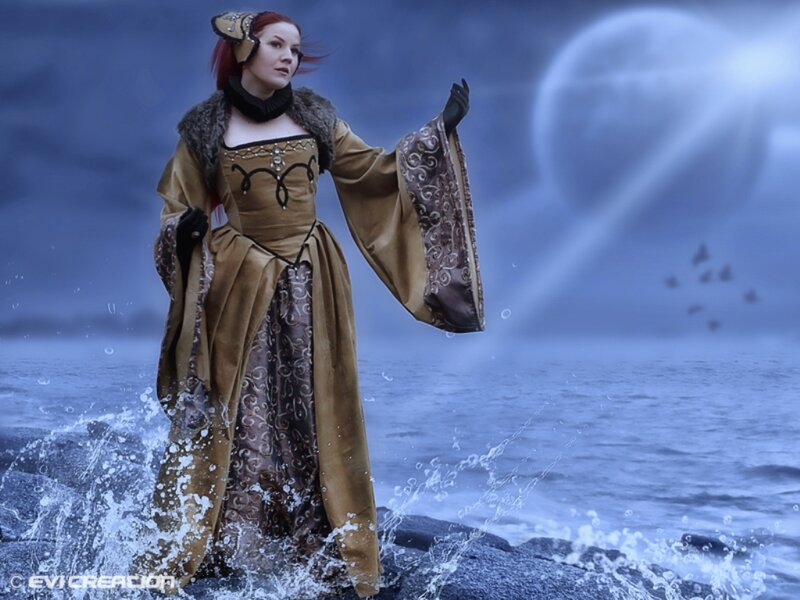 Woman in Medieval Dress — Blue, Dramatic