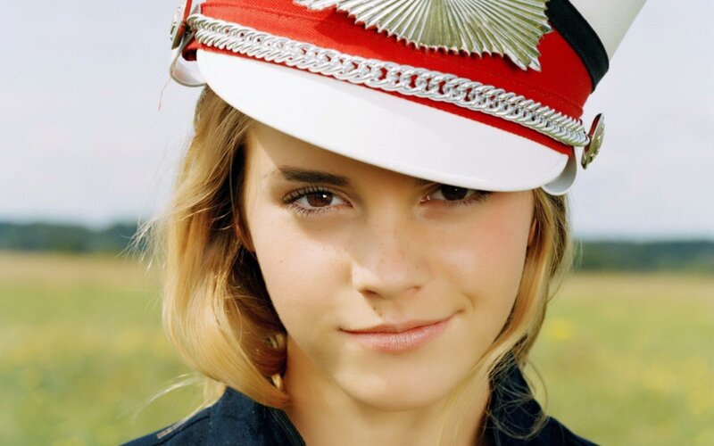 woman in military hat