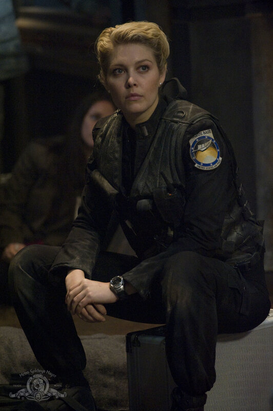 woman in military uniform