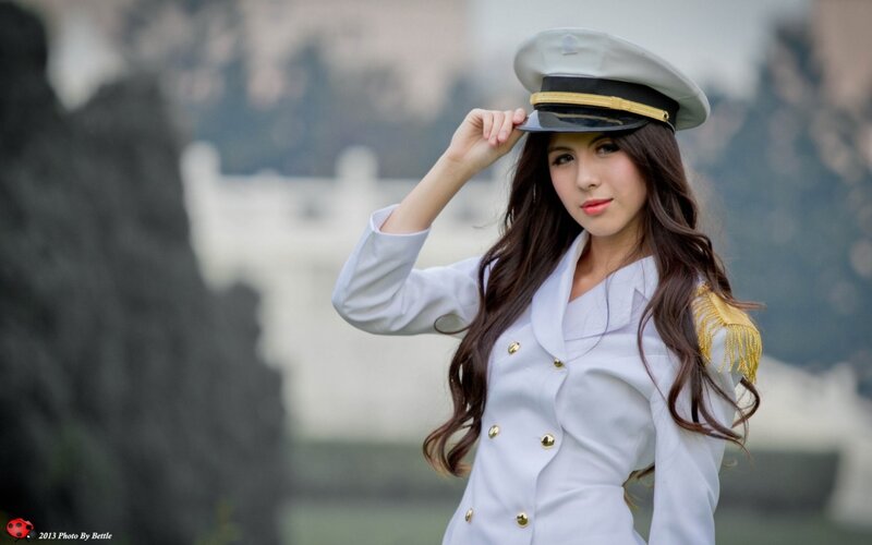 woman in naval uniform