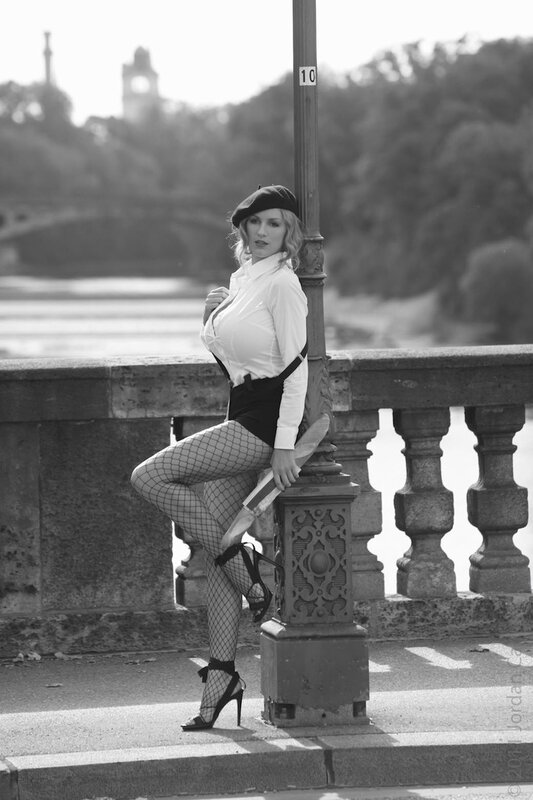 woman in parisian style