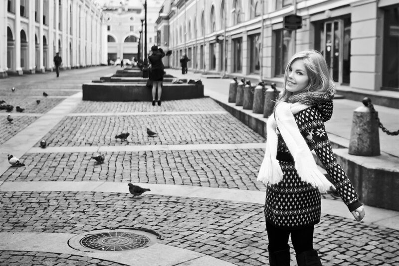 Woman in Patterned Coat — Black, Calm