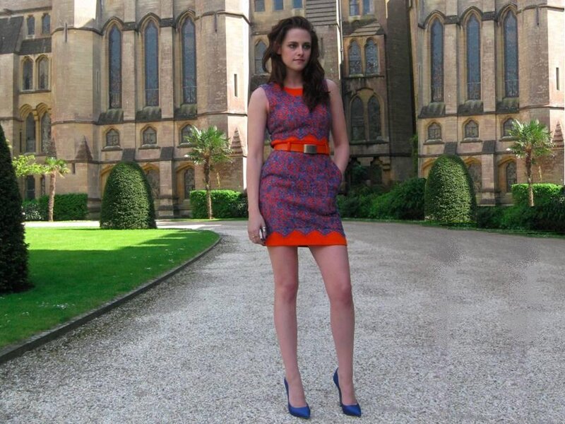 Woman in Patterned Dress — Red, Calm