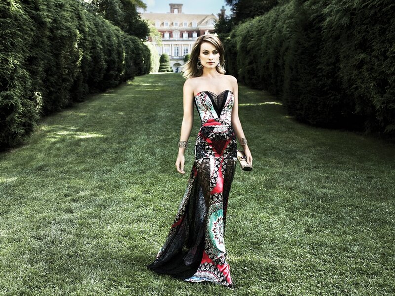 Woman in Patterned Gown — Green