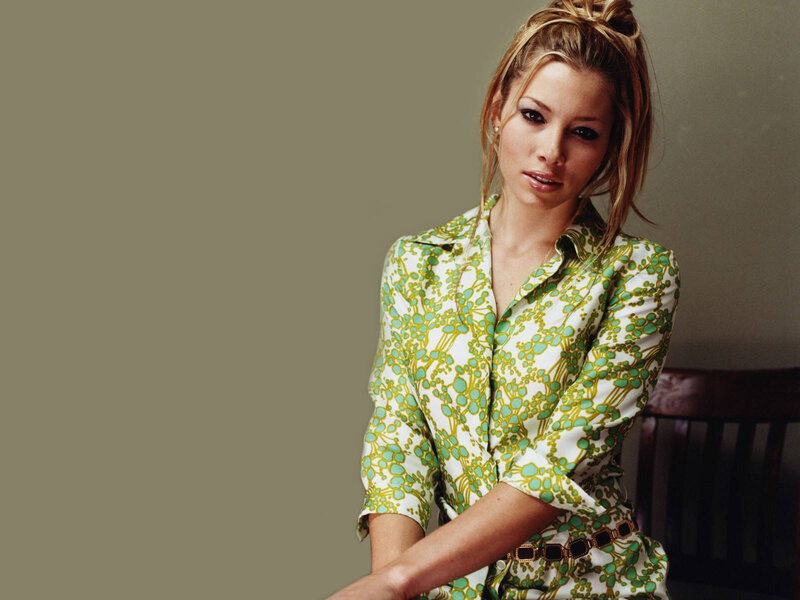 Woman in Patterned Shirt — Green