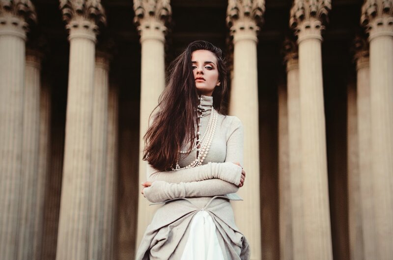 Woman in Pearls — Beige