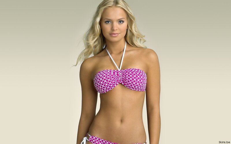 woman in pink bikini