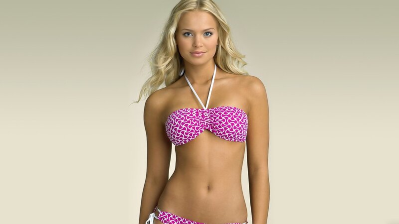 woman in pink bikini