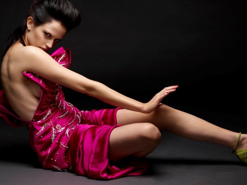 woman in pink dress posing