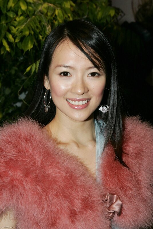 woman in pink feather boa
