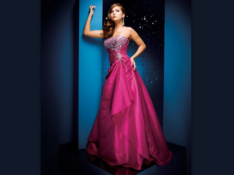 Woman in Pink Gown — Dramatic, Night