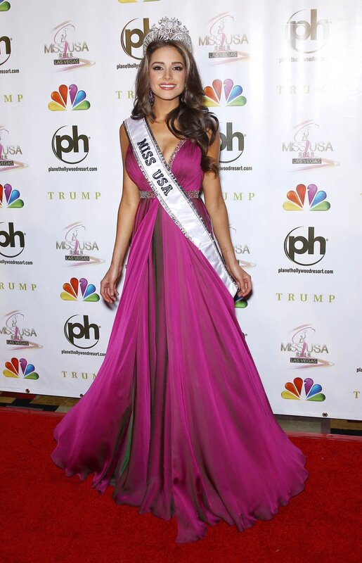 Woman in Pink Gown — Magenta