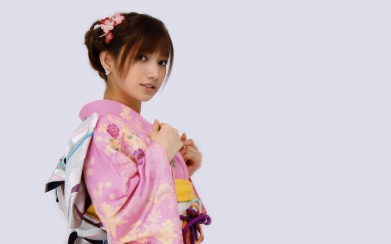 woman in pink kimono