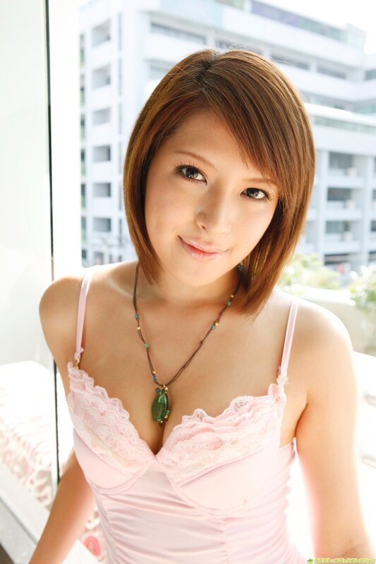 woman in pink lace top
