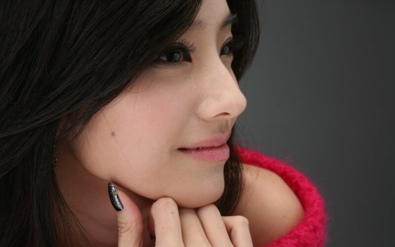 woman in pink sweater