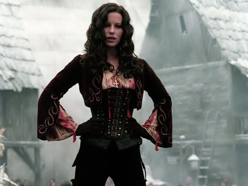 woman in pirate costume