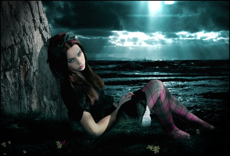 Woman in Plaid Tights — Black