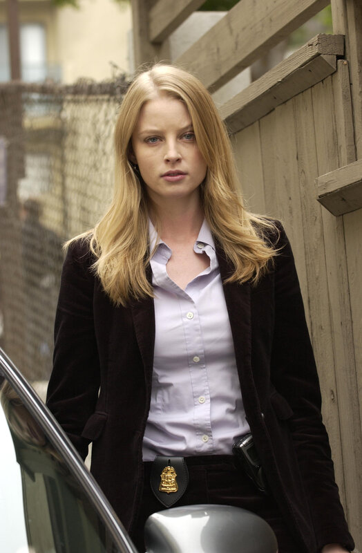 woman in police uniform