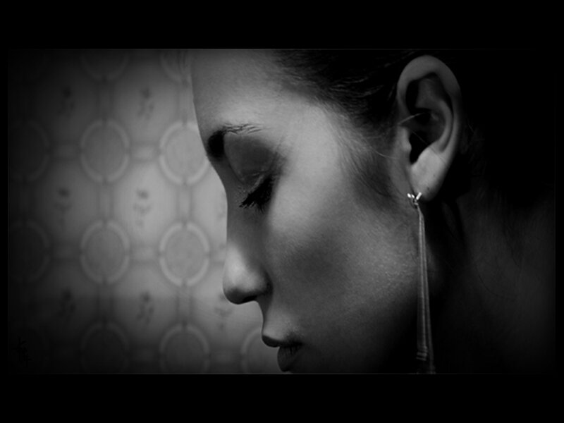 Woman in Profile — Black, Dramatic, Photograph, Earring, Wallpaper