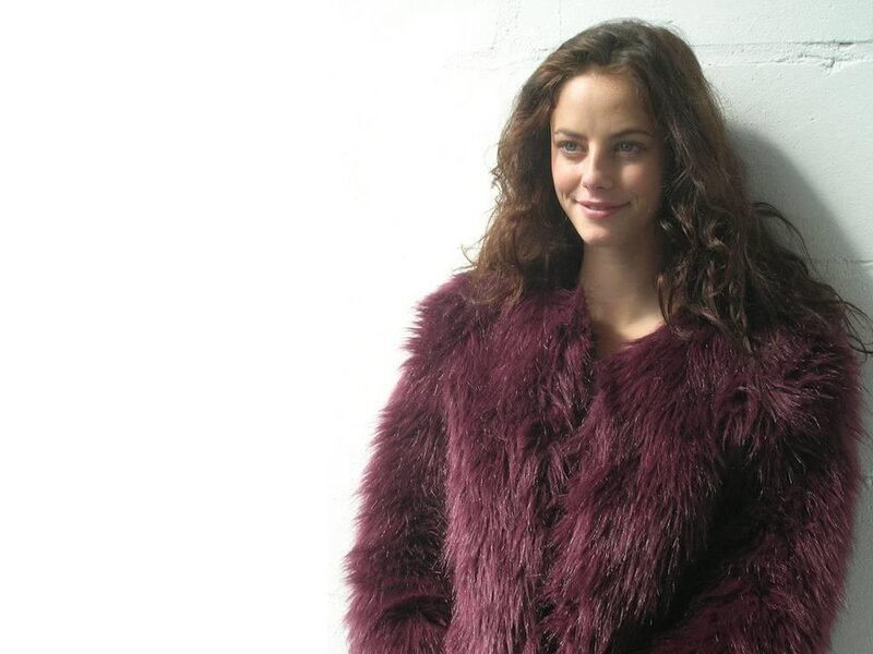Woman in Purple Coat — Neutral