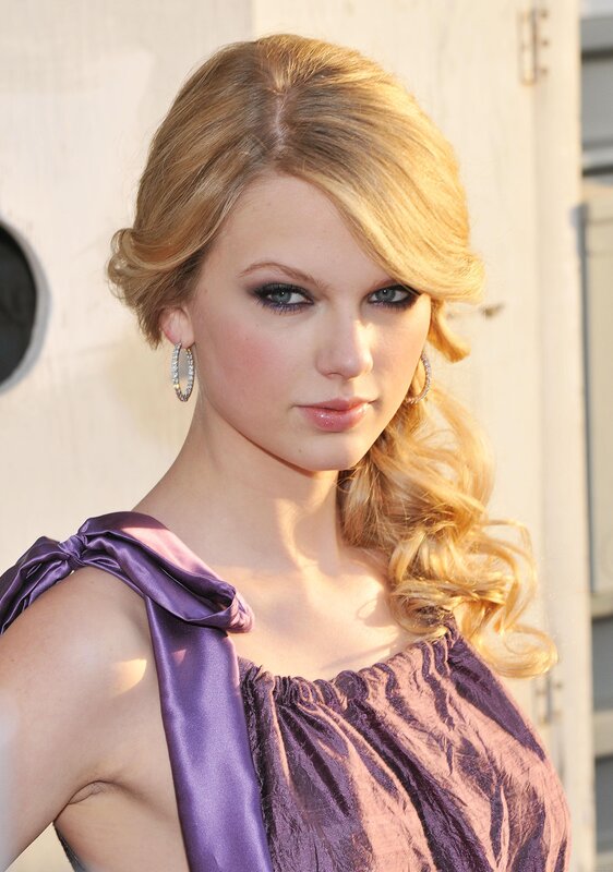 woman in purple dress