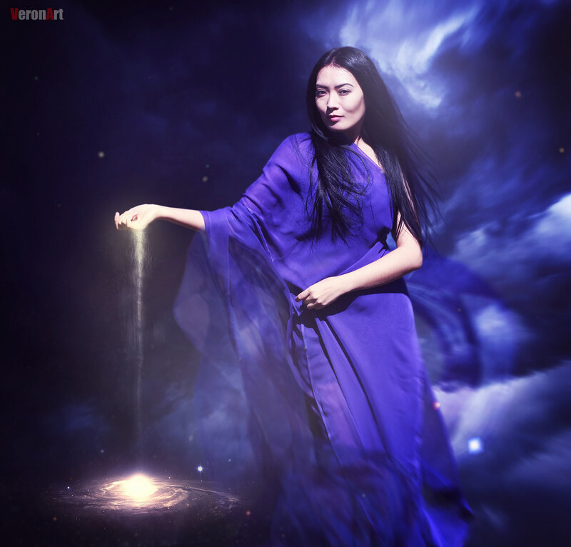 Woman in Purple Sari — Dramatic, Night