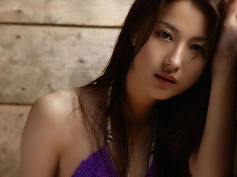 woman in purple top