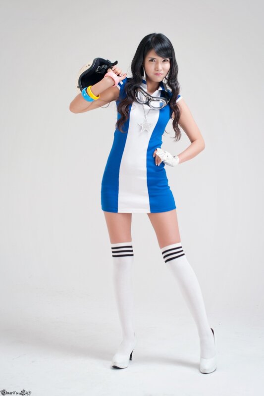 woman in racing costume