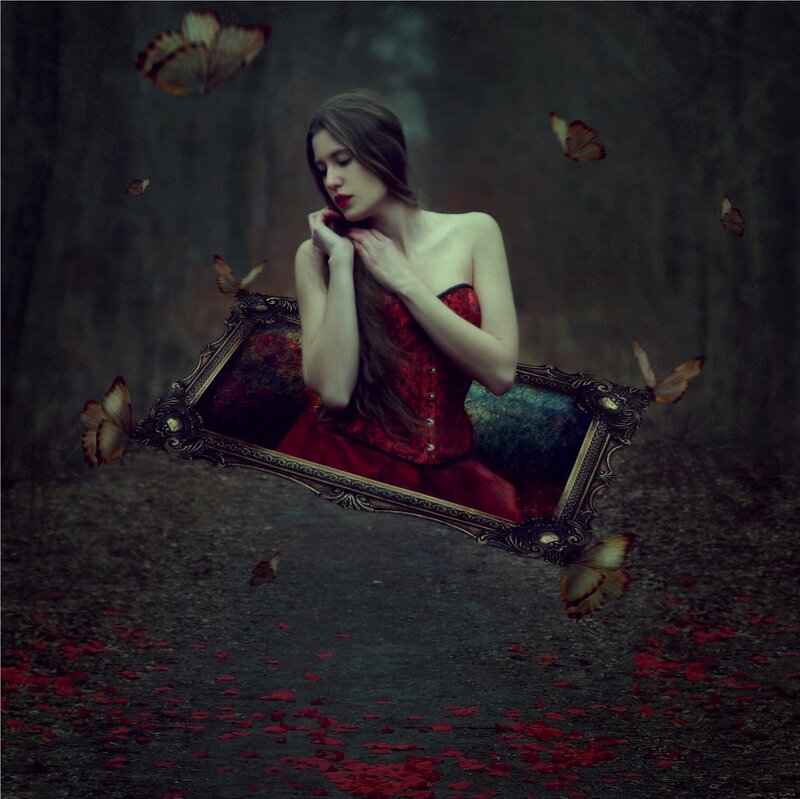 Woman in Red Corset — Dreamy
