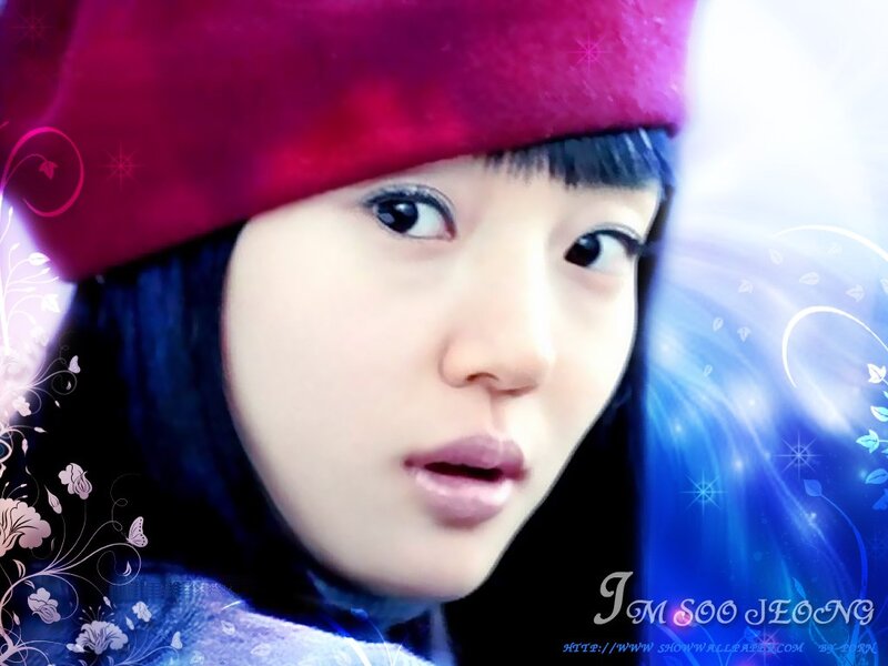woman in red hat with digital effects