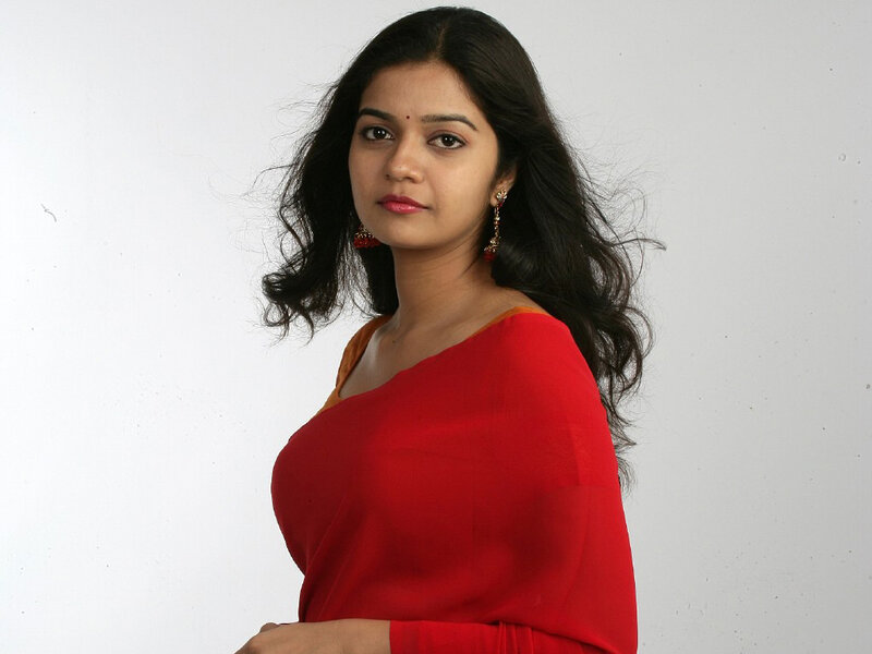 woman in red sari