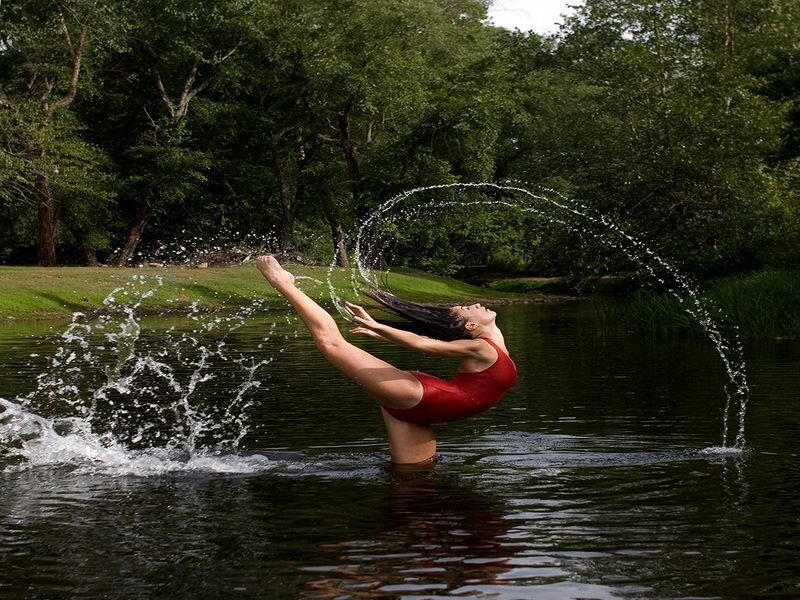 Woman in Red Swimsuit — Dramatic