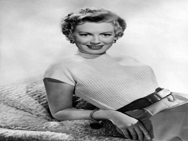 Woman in Ribbed Sweater — Black