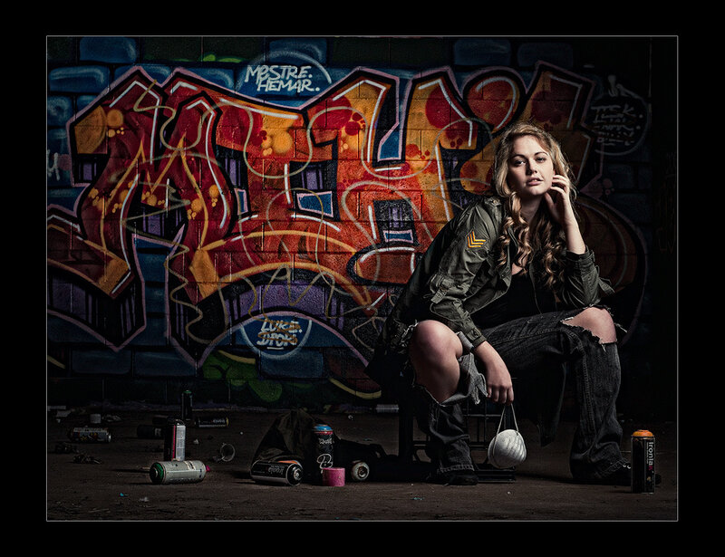 Woman in Ripped Jeans — Black