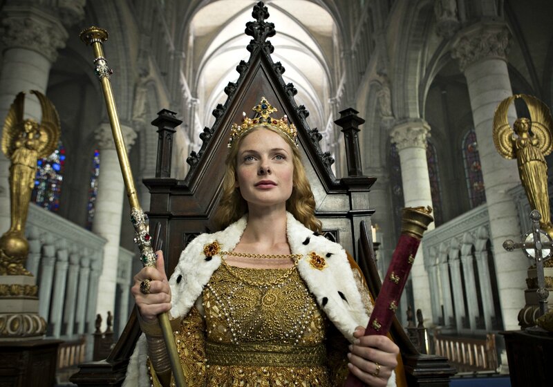 Woman in Royal Attire — Gold