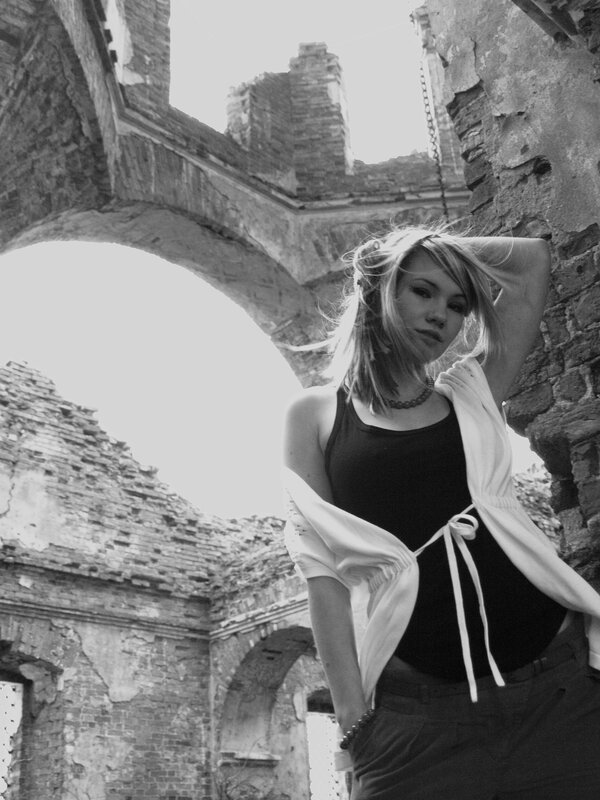 Woman in Ruins — Black