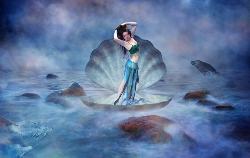 Woman in Seashell — Blue