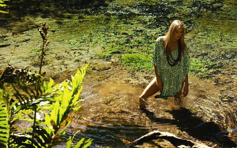 Woman in Shallow Water — Green