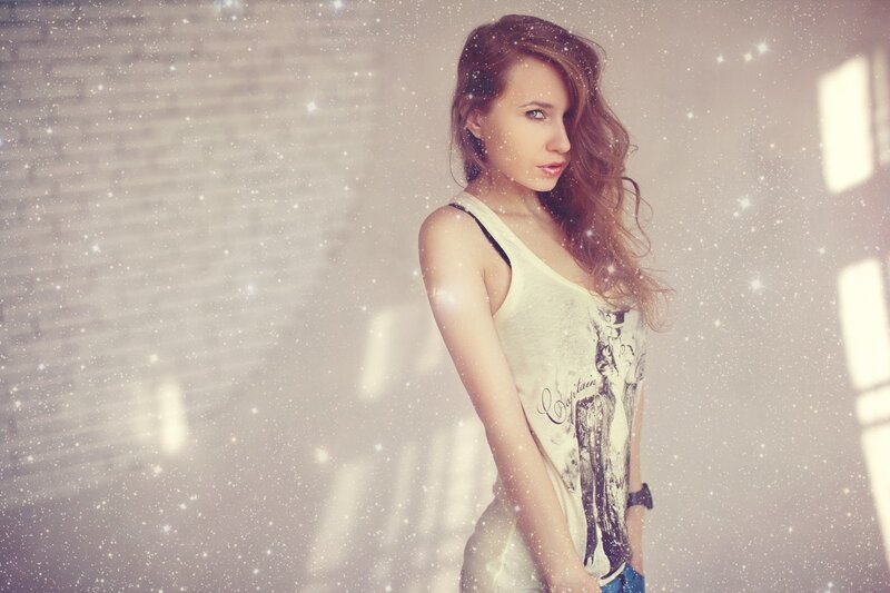 woman in sparkly photo