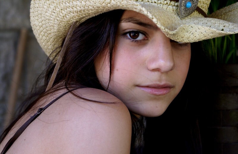 Woman in Straw Hat — Beige, Neutral