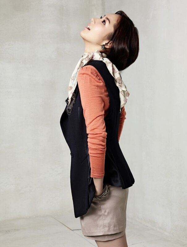 woman in stylish outfit