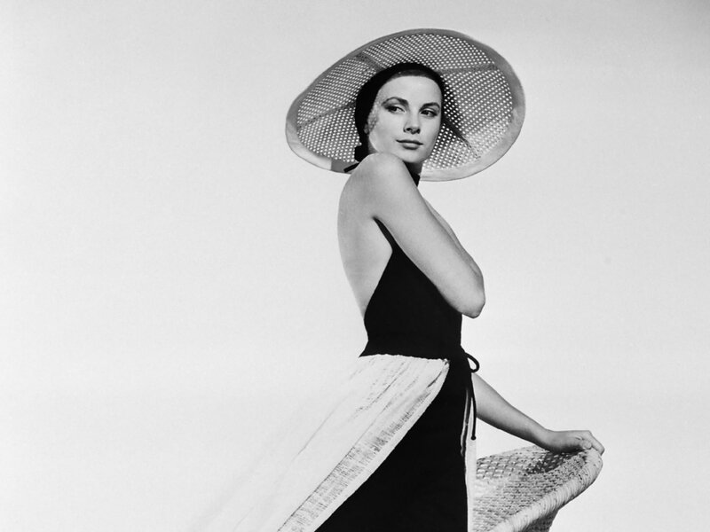 Woman in Sun Hat — Black