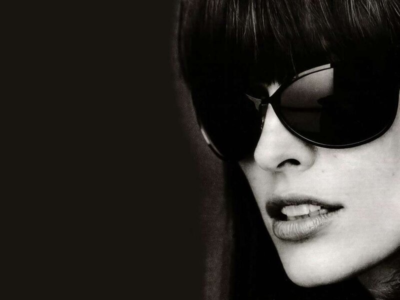 woman in sunglasses portrait