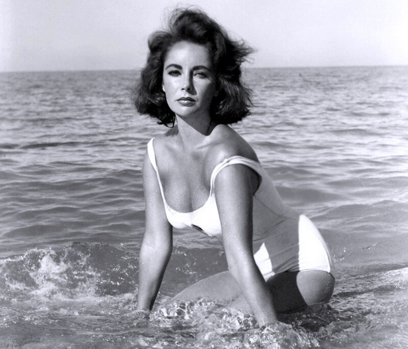 Woman in Swimsuit at Beach — Black