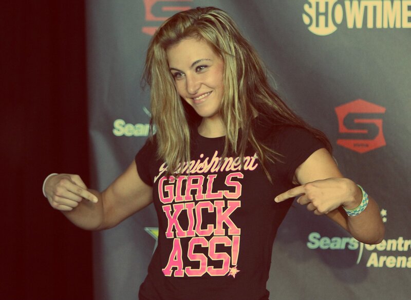 woman in t-shirt pointing