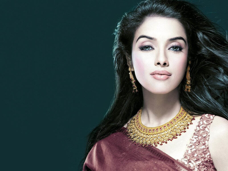 Woman in Traditional Attire — Maroon, Dramatic, Photograph
