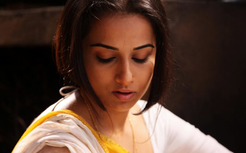 woman in traditional clothing